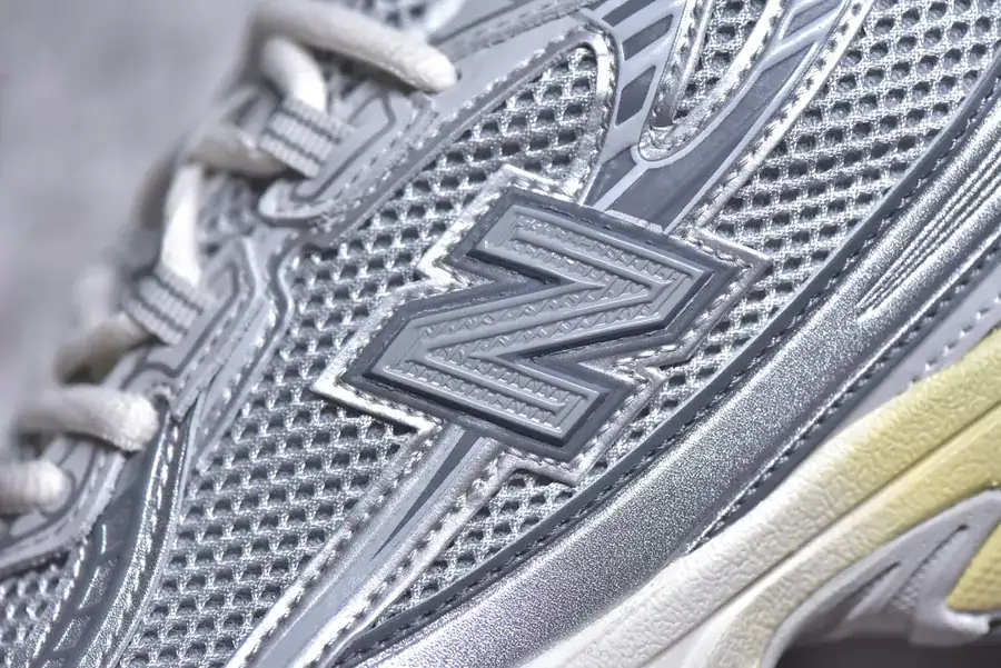 New Balance 740 Series Vintage Sneakers