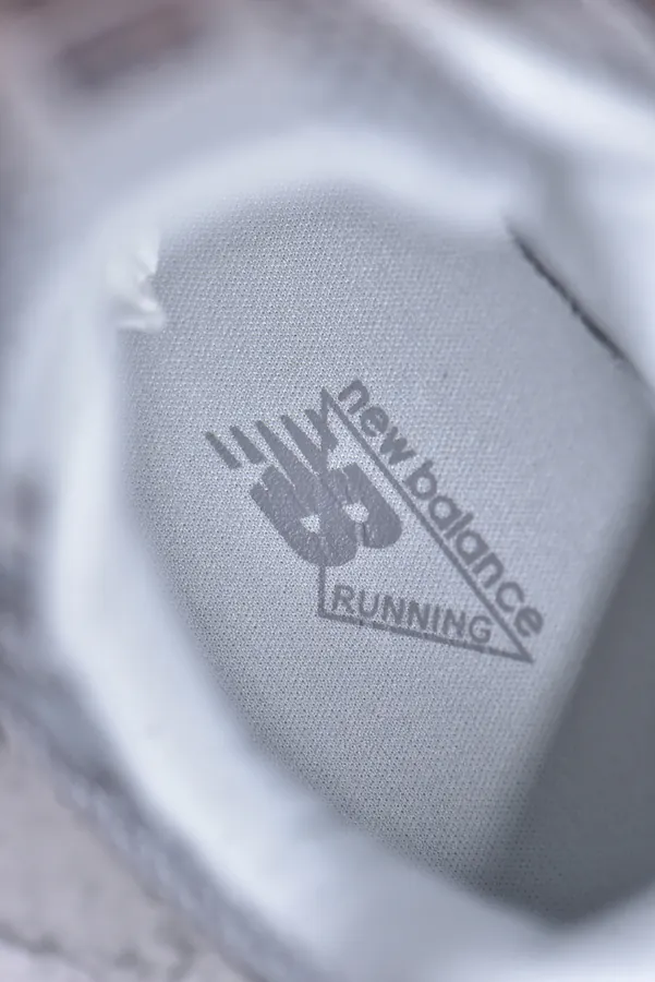 New Balance 740 Series Vintage Sneakers