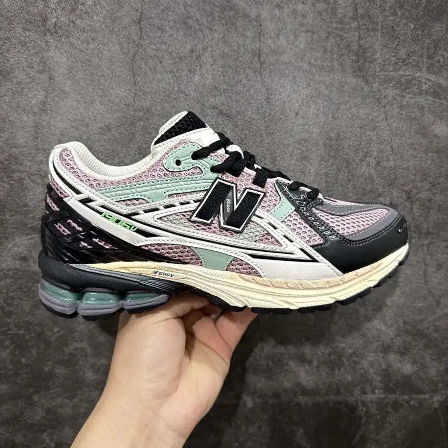 NB New Balance M1906R Vintage Dad Shoes
