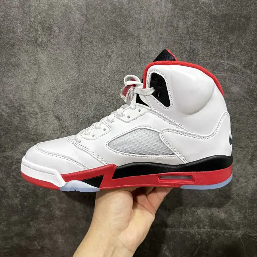 Air Jordan 5 Retro Fire Red Black Tongue