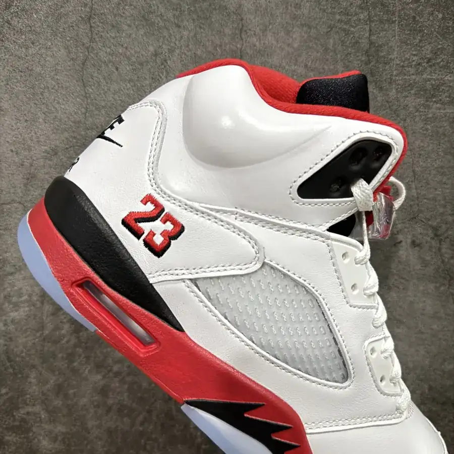 Air Jordan 5 Retro Fire Red Black Tongue