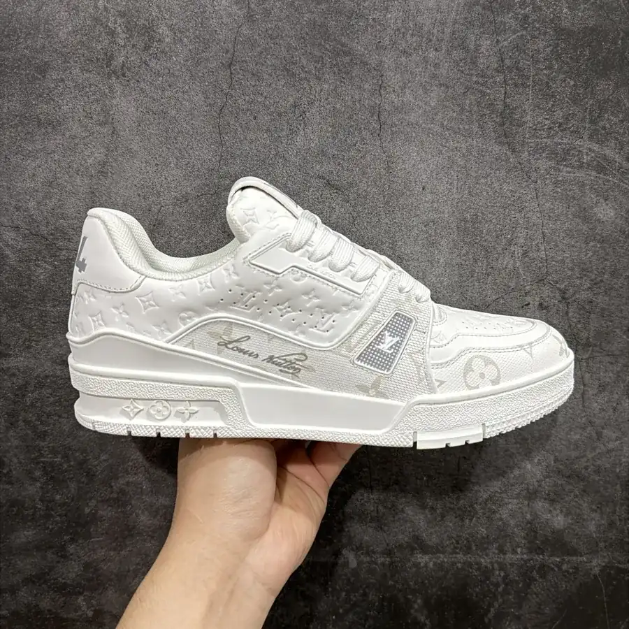 LV Trainer 3D White Premium Quality