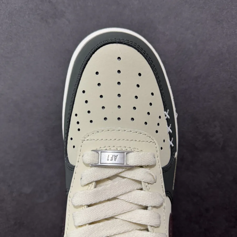 Nk Air Force 1'07 Custom Color Low Top Sneaker