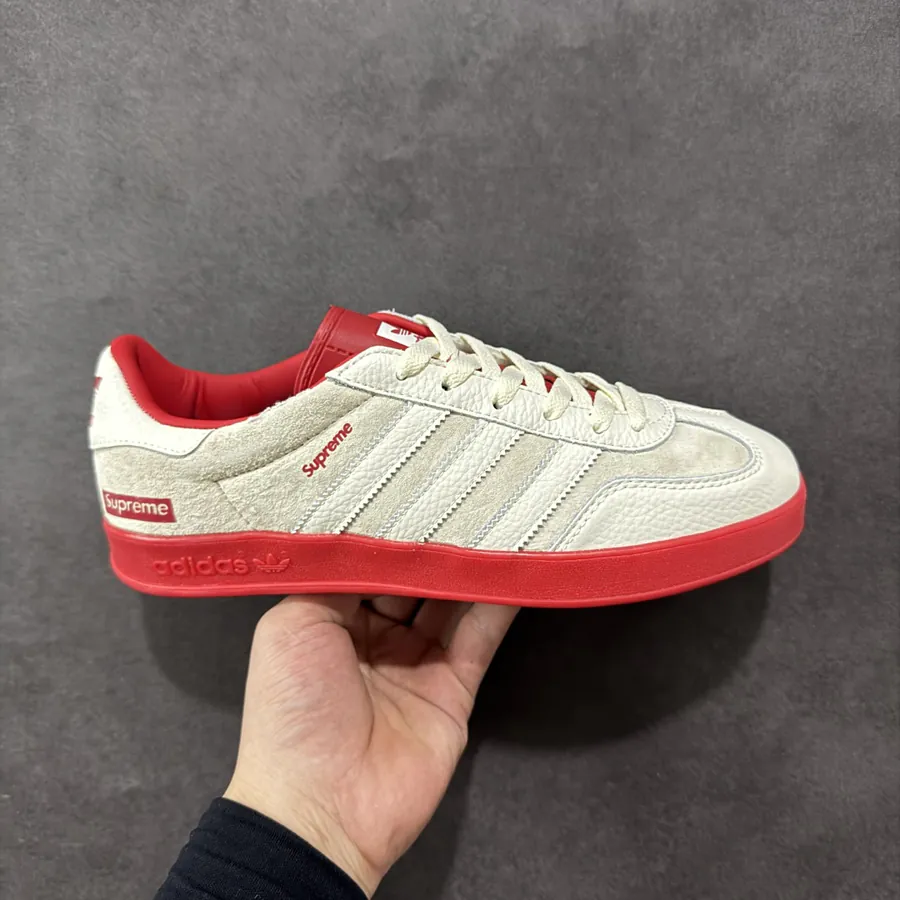 Supreme x Ad Samba Og Custom Color Low Top Sneakers