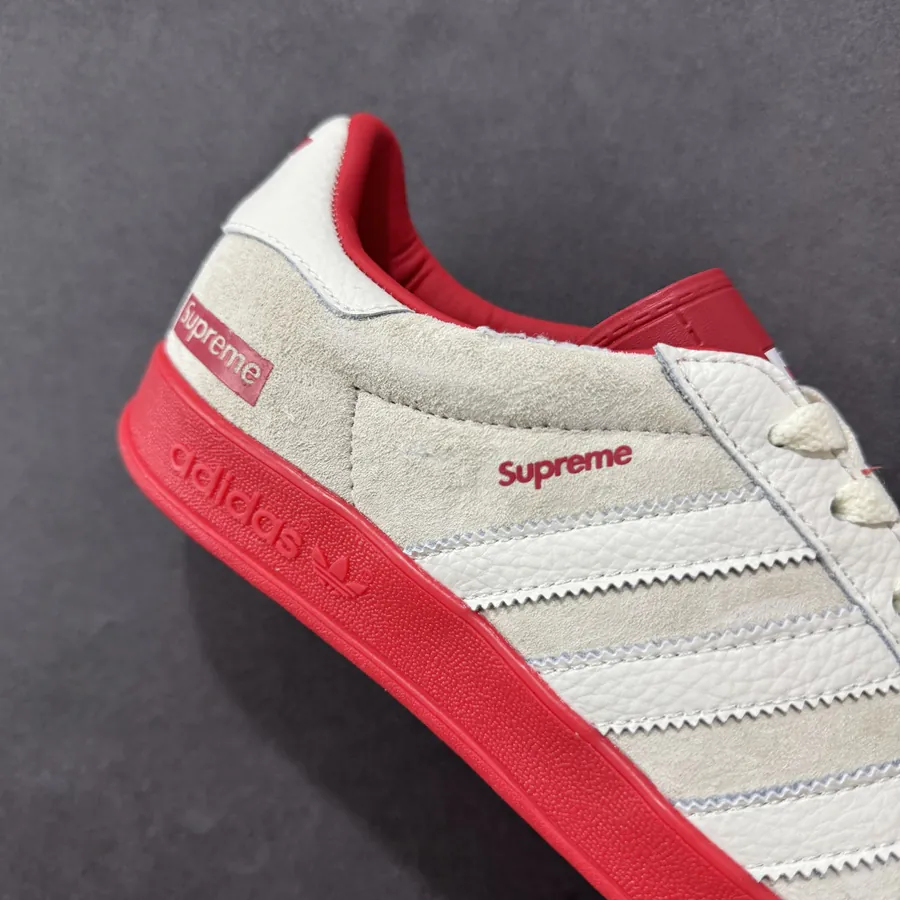 Supreme x Ad Samba Og Custom Color Low Top Sneakers