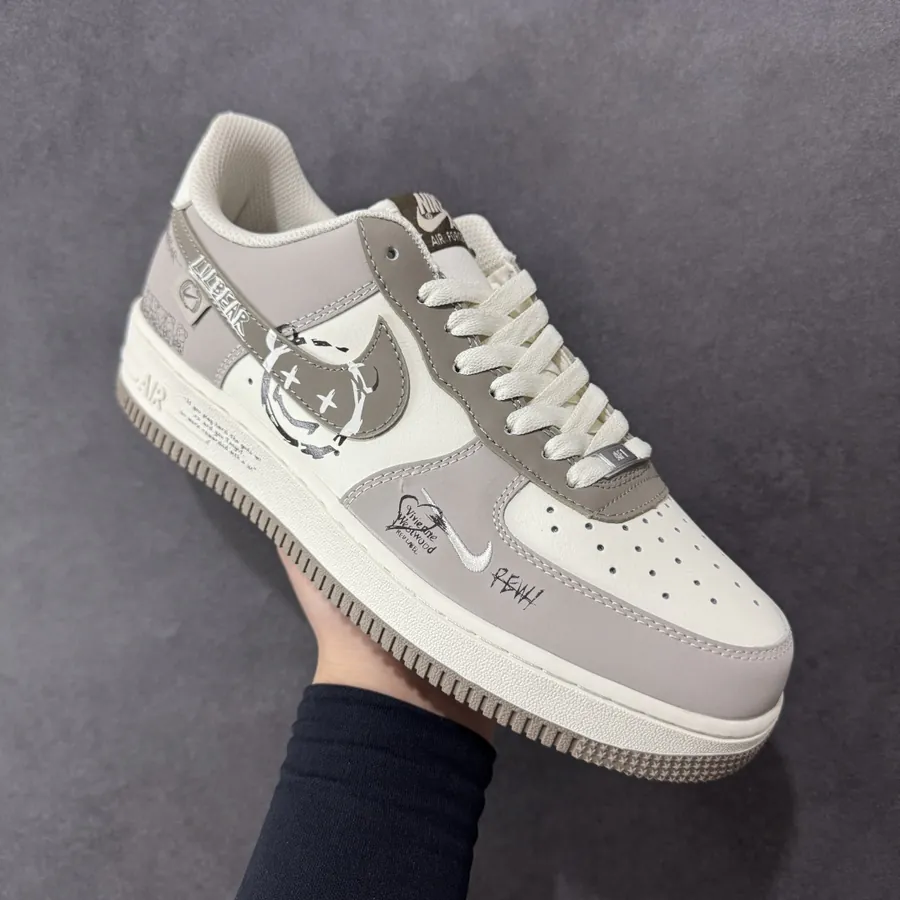 Nike Air Force 1 Smiling Bear Custom Low Top Sneakers