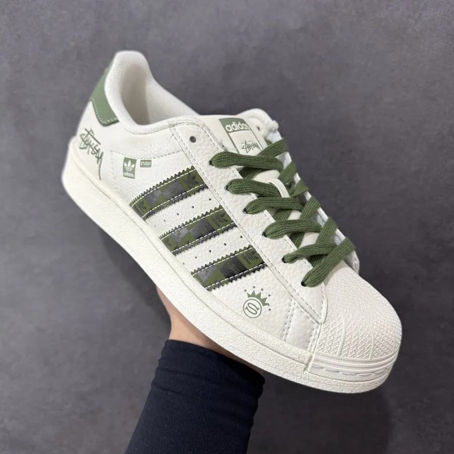 Ad Originals Superstar Classic Retro Shell Toe Sneaker