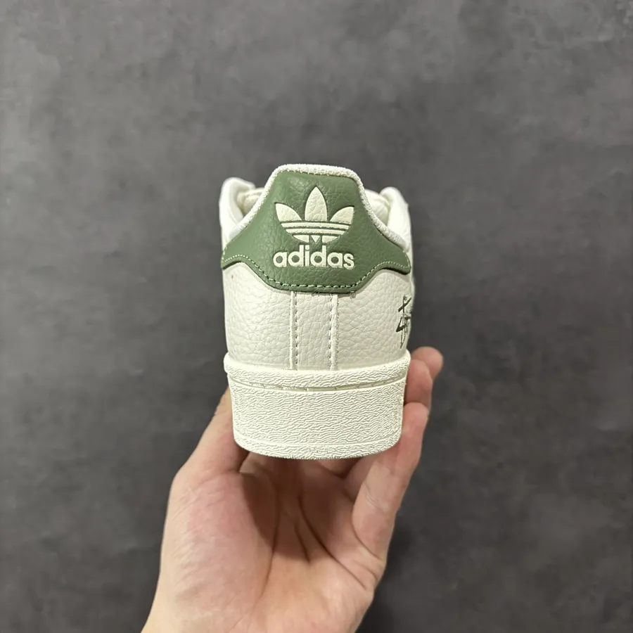 Ad Originals Superstar Classic Retro Shell Toe Sneaker