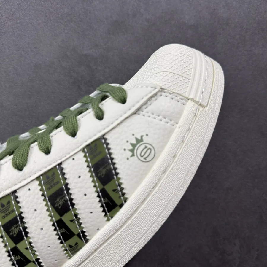 Ad Originals Superstar Classic Retro Shell Toe Sneaker