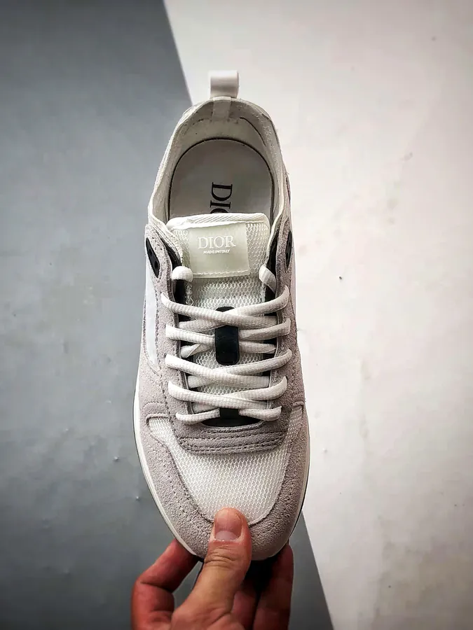 Dior B25 Oblique Runner Sneaker in Ivory