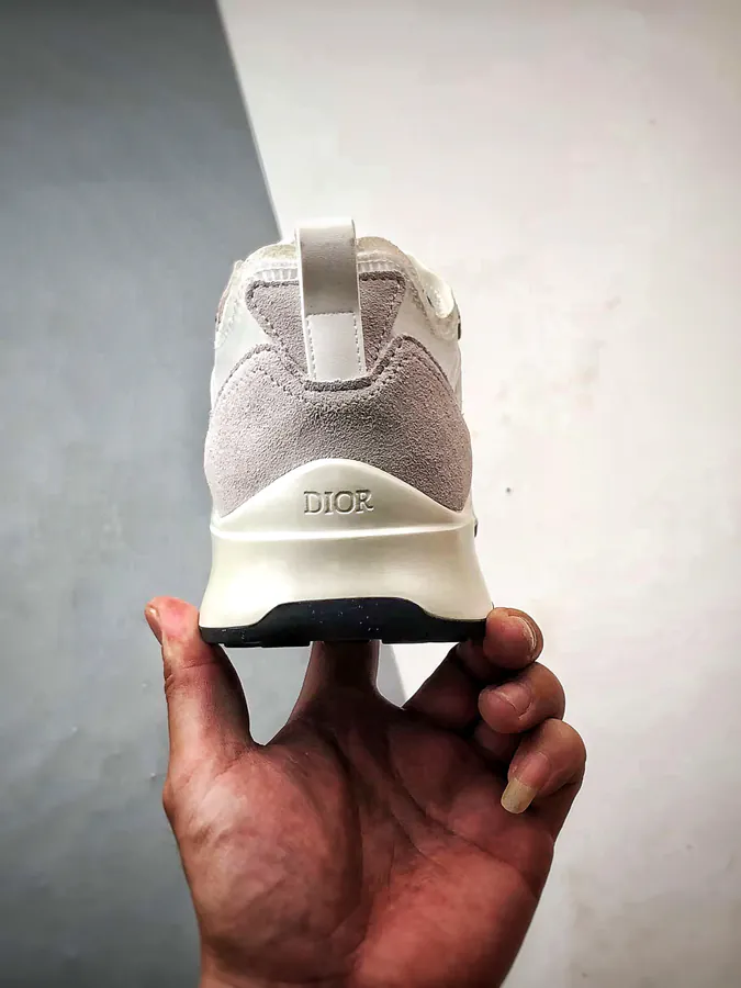Dior B25 Oblique Runner Sneaker in Ivory