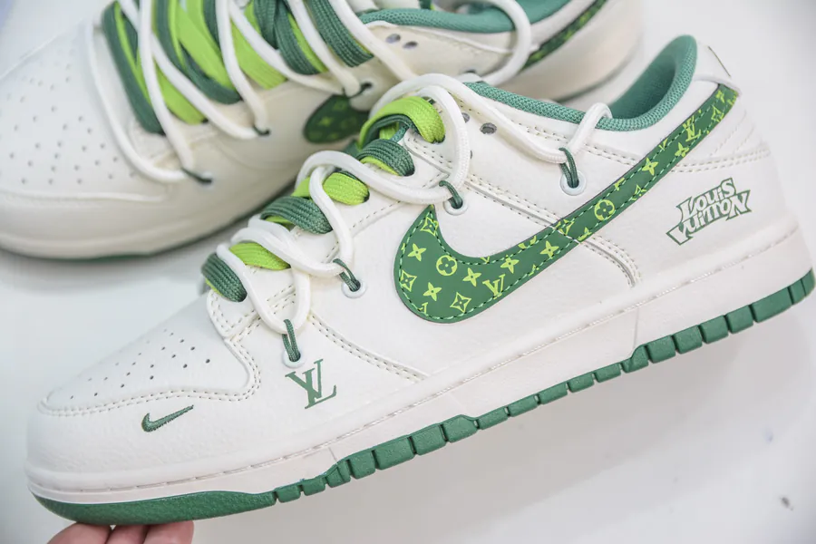 SB Dunk Low x Louis Vuitton Collaboration White Green Straps