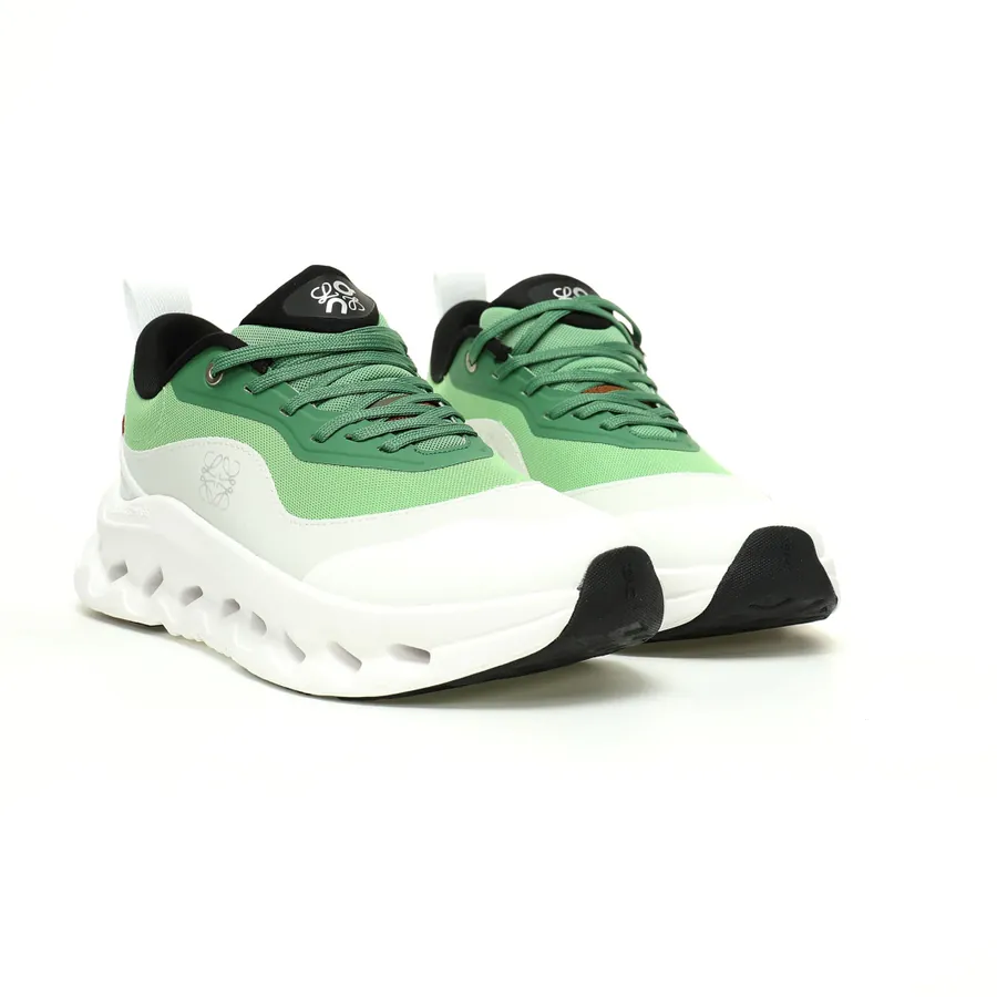 ON Running x LOE Oudtilt 2.0 Low Top Sneaker