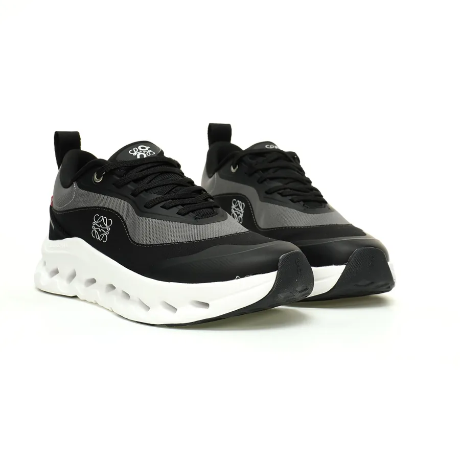 ON Running x LOE Oudtilt 2.0 Low Sneaker