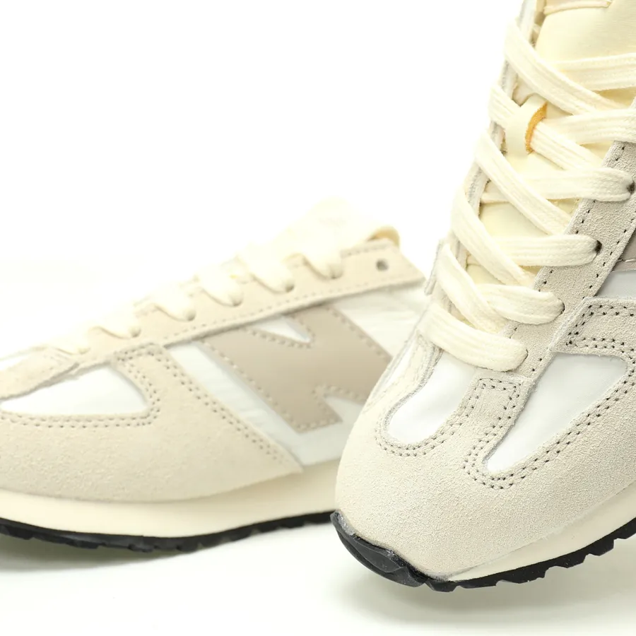 NBNew Balance U471 Classic Retro Sneaker