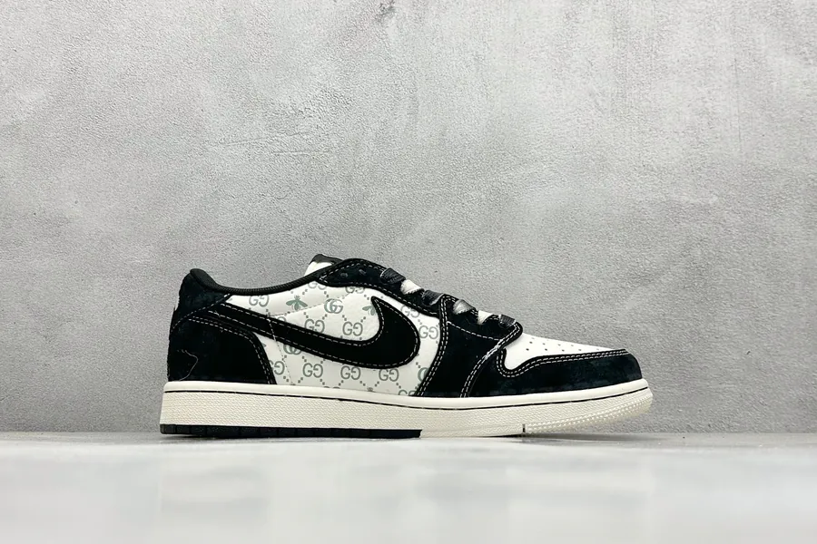 Travis Scott x Air 1 Low Original Version