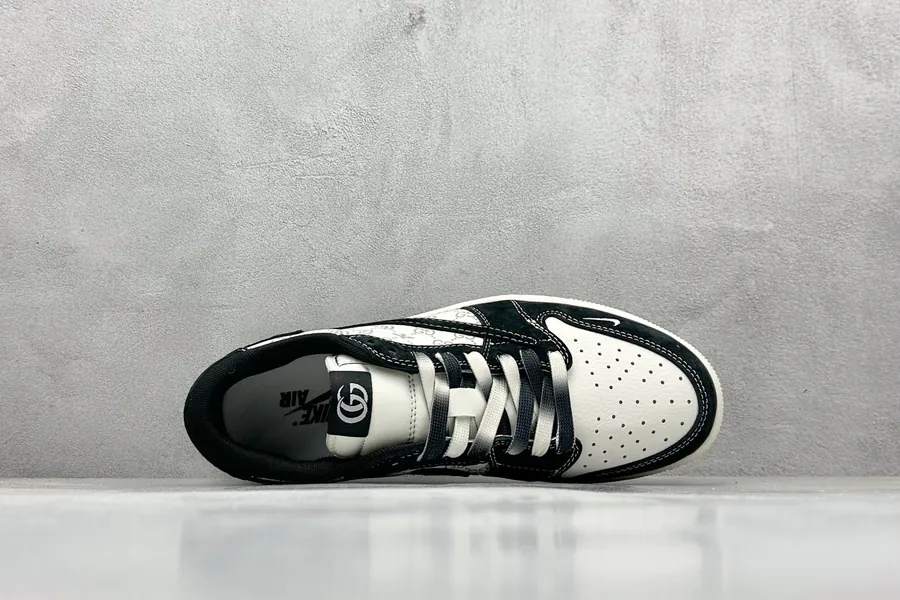 Travis Scott x Air 1 Low Original Version