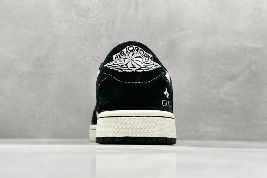 Travis Scott x Air 1 Low Original Version