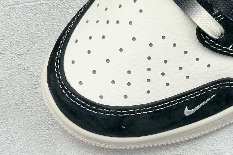 Travis Scott x Air 1 Low Original Version