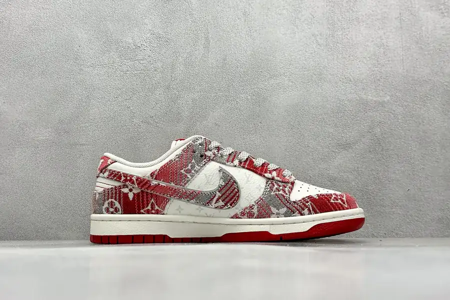 Nike SB Dunk Low LV Collaboration Premium Customized Low Top Sneakers