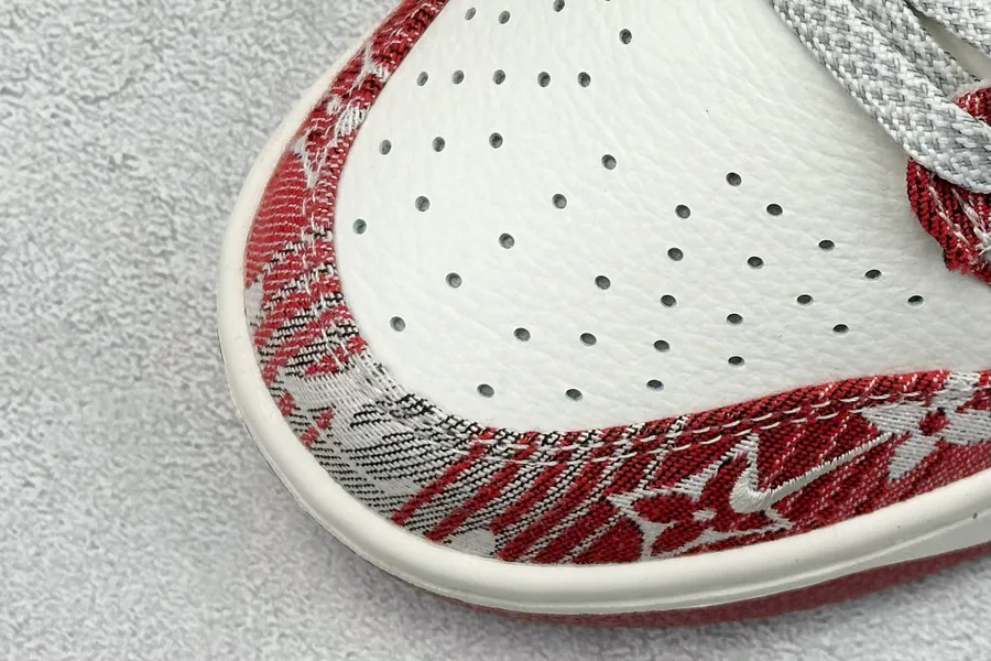 Nike SB Dunk Low LV Collaboration Premium Customized Low Top Sneakers