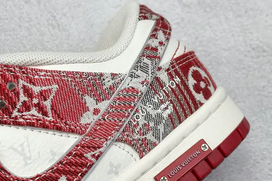 Nike SB Dunk Low LV Collaboration Premium Customized Low Top Sneakers