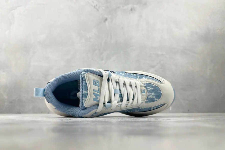 MLB New York Yankees Blue Sneaker