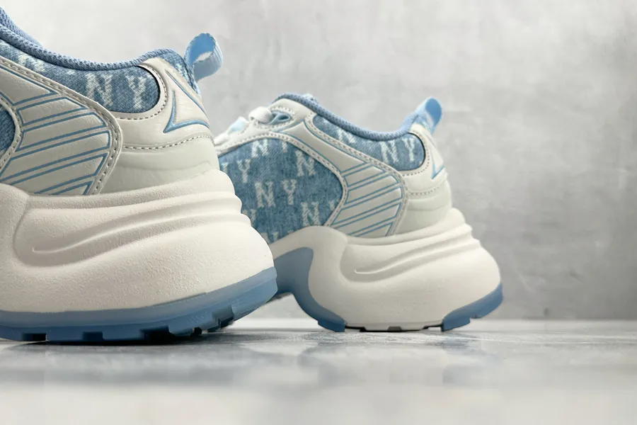 MLB New York Yankees Blue Sneaker