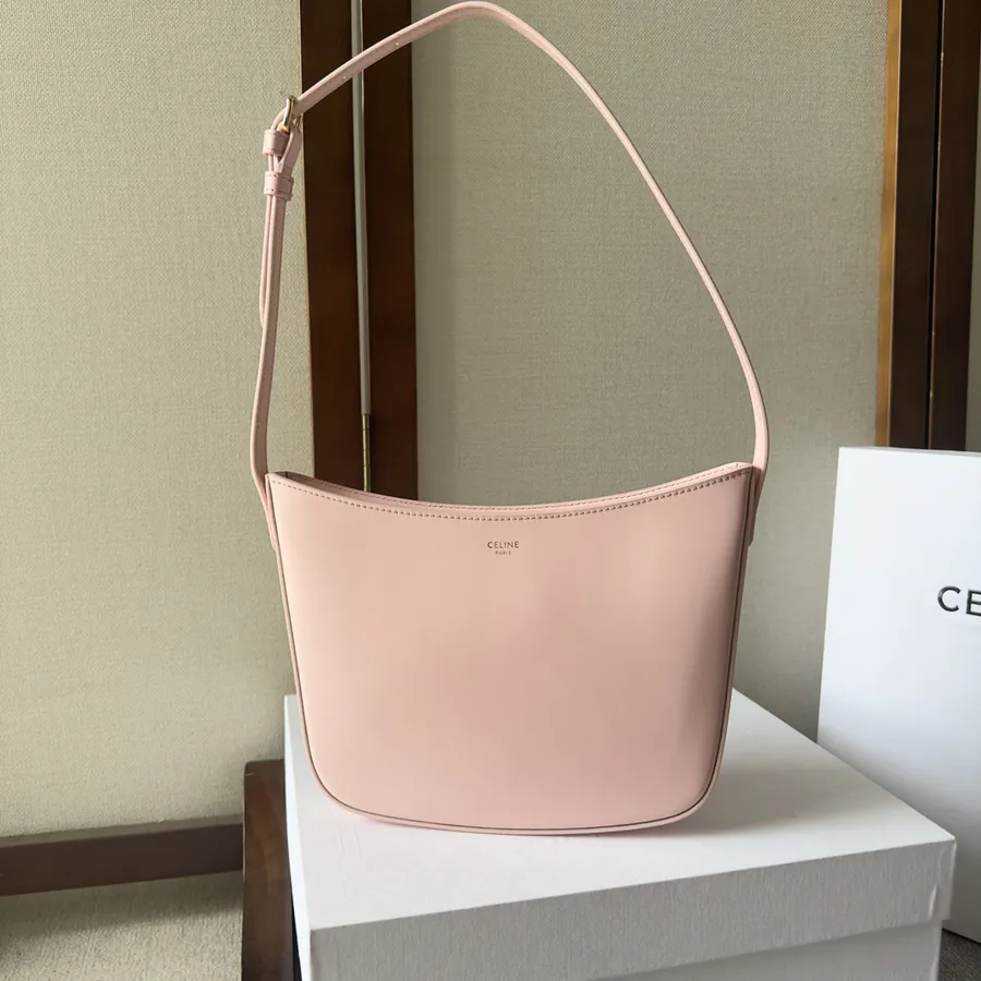 Ce New腋下包 中性复古风格