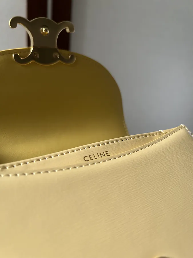 CL Mini Besace Keyhole Bag