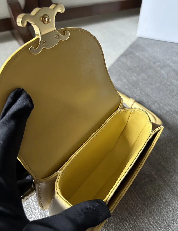 CL Mini Besace Keyhole Bag