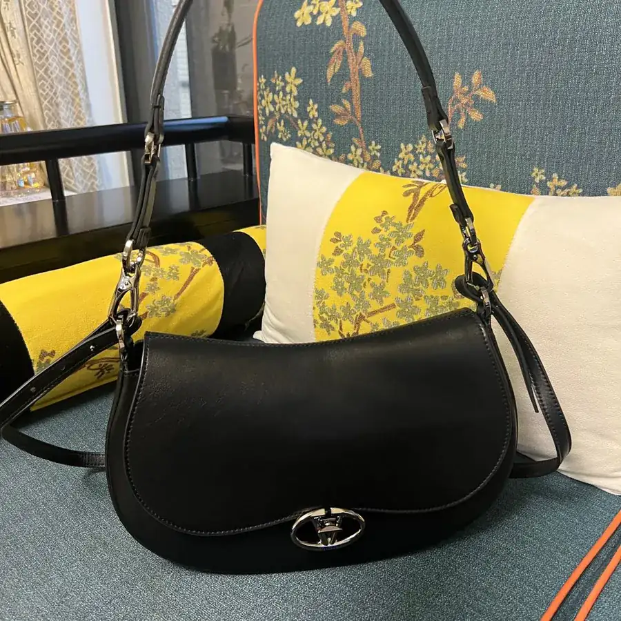 GARAVANI OHVAL Large Calfskin Handbag with Rotating VLOGO Signature Clasp