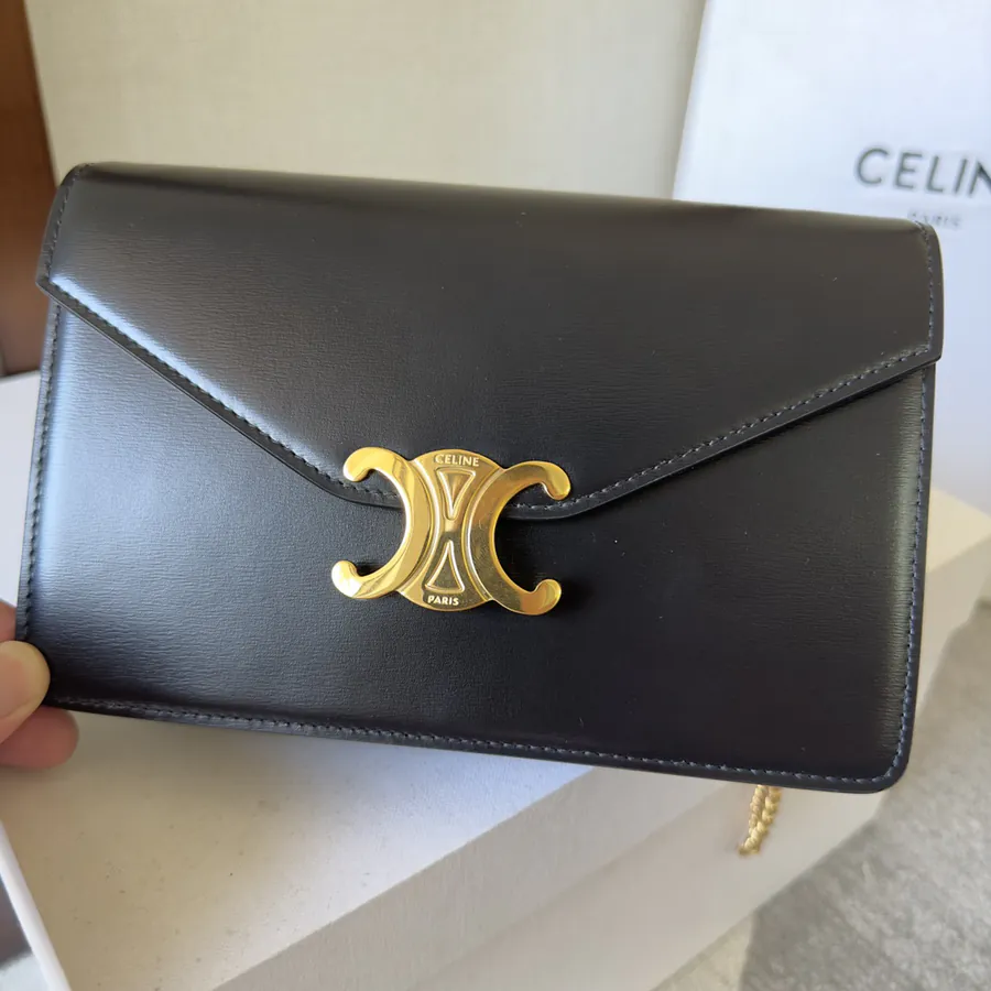 CELIN* CUIR TRIOMPHE Logo Print Leather Wallet