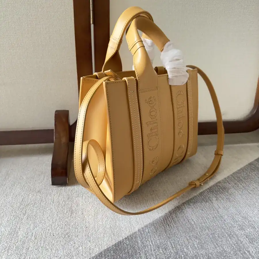 Chloe Woody Tote Bag Full Leather, Elegant Style