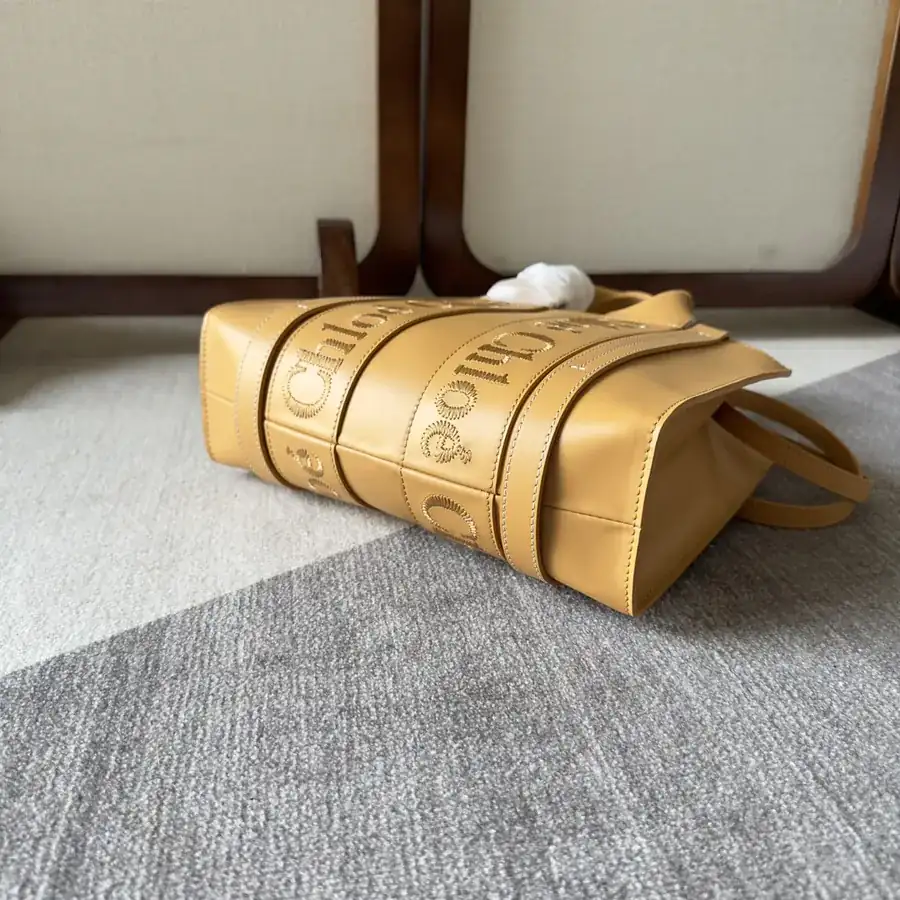 Chloe Woody Tote Bag Full Leather, Elegant Style