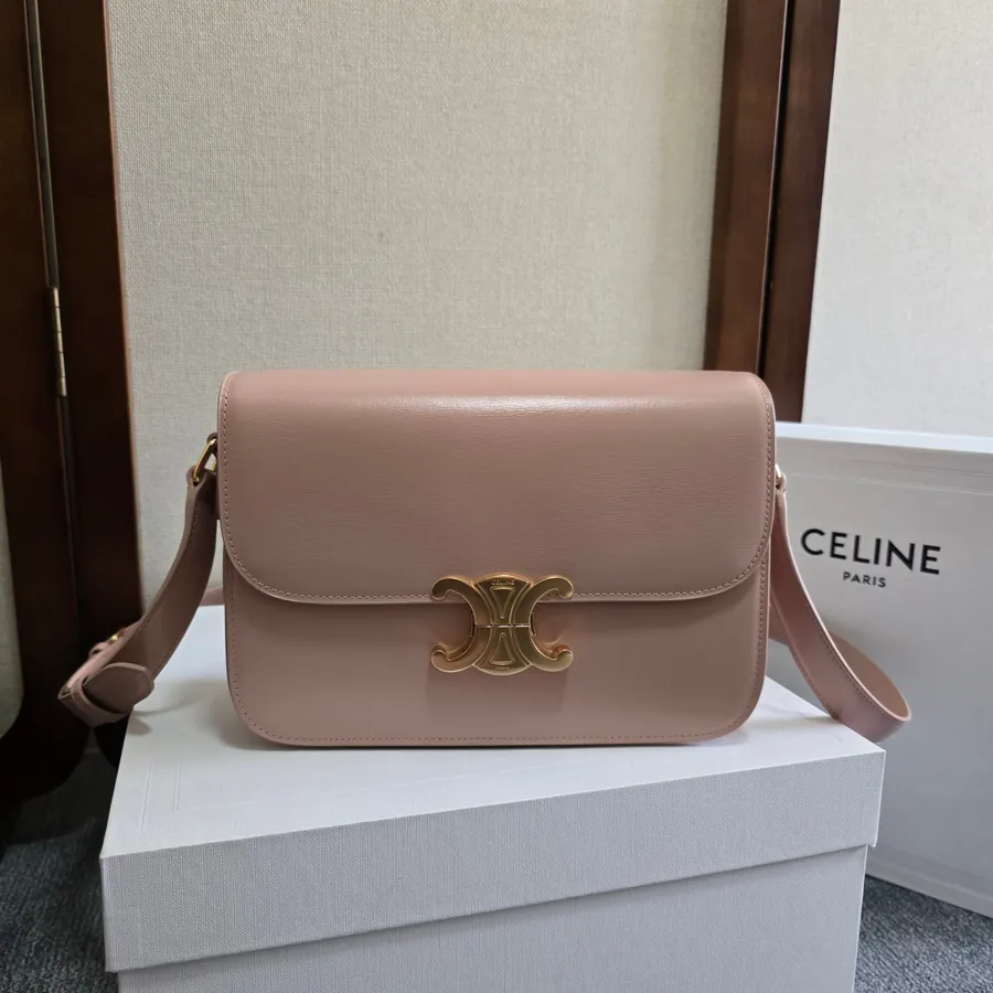 Triomphe New Classic Bucket Bag