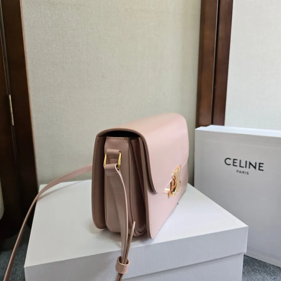 Triomphe New Classic Bucket Bag