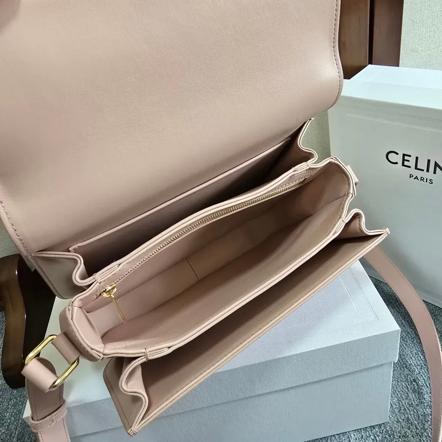 Triomphe New Classic Bucket Bag