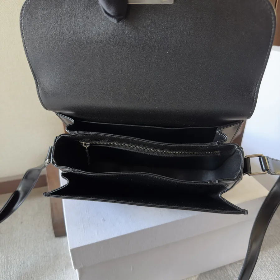 Triomphe New Classic Bucket Bag