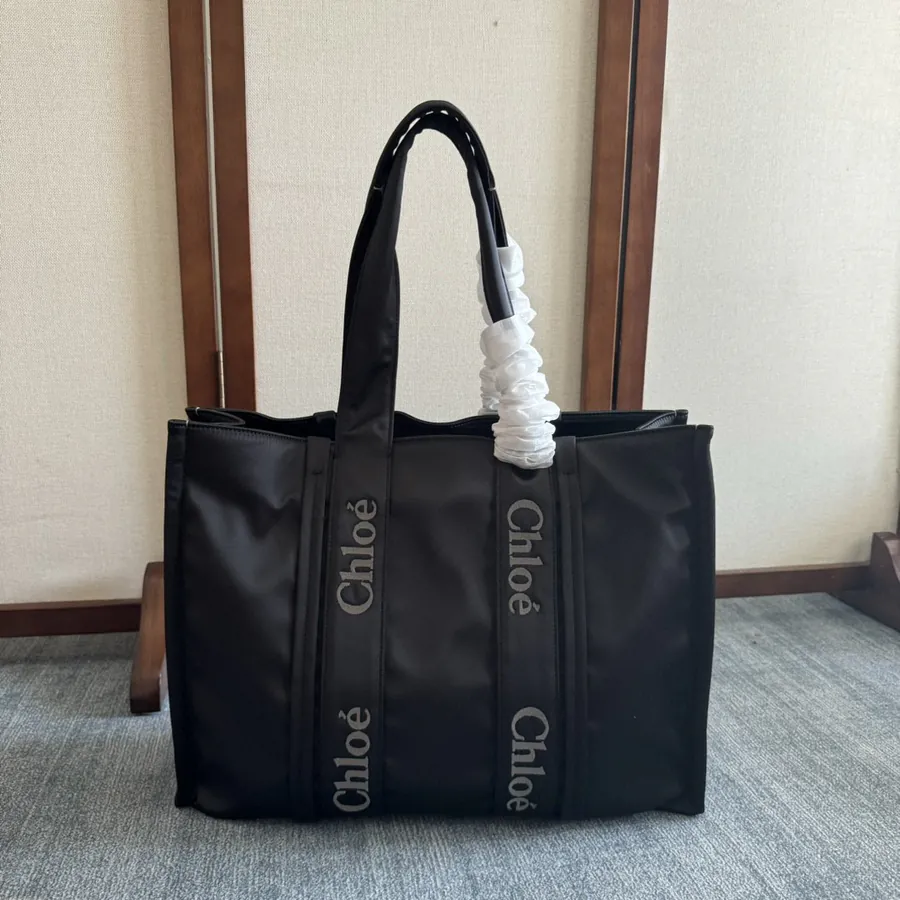 Chloé Woody Large Tote Bag