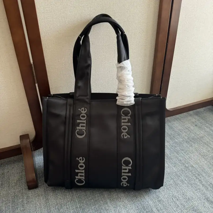 Chloé Woody Tote Bag Medium