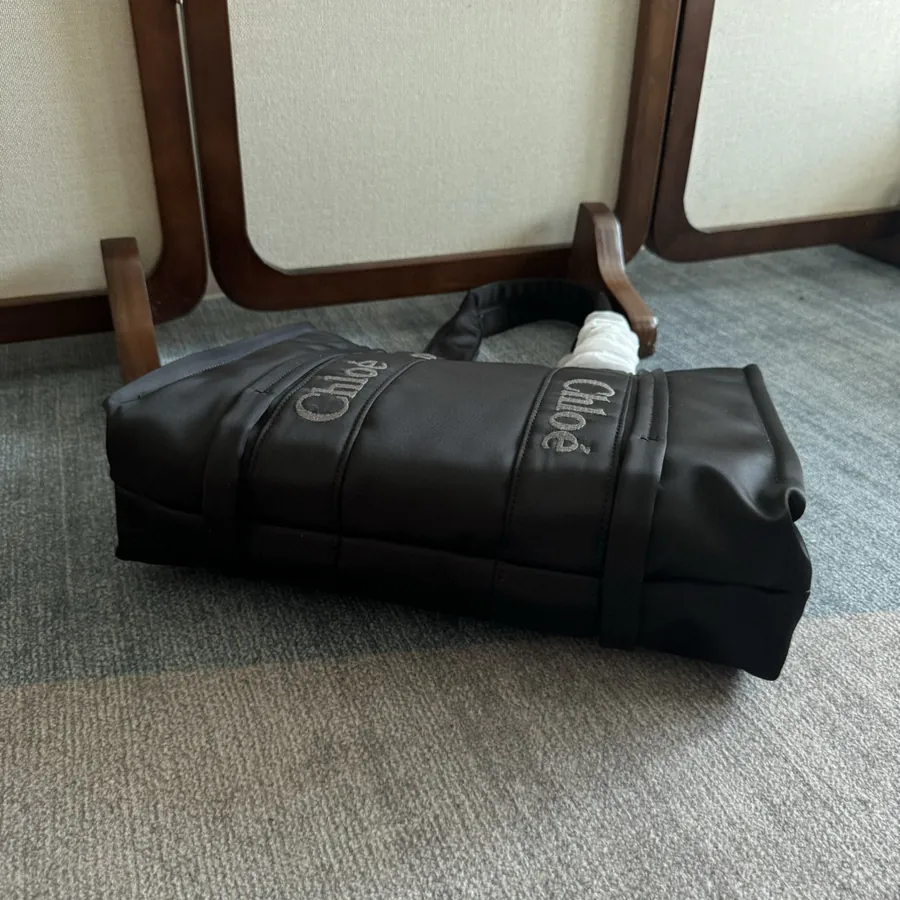 Chloé Woody Tote Bag Medium