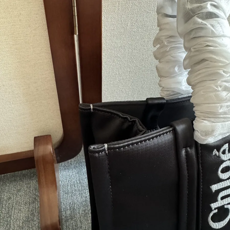 Chloé Woody Tote Bag Medium