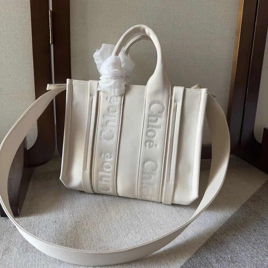 Chloé Woody Tote Bag Medium