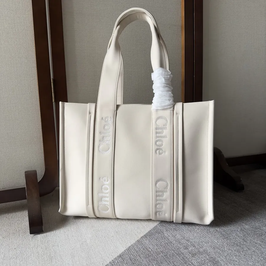 Chloé Woody Tote Bag Medium