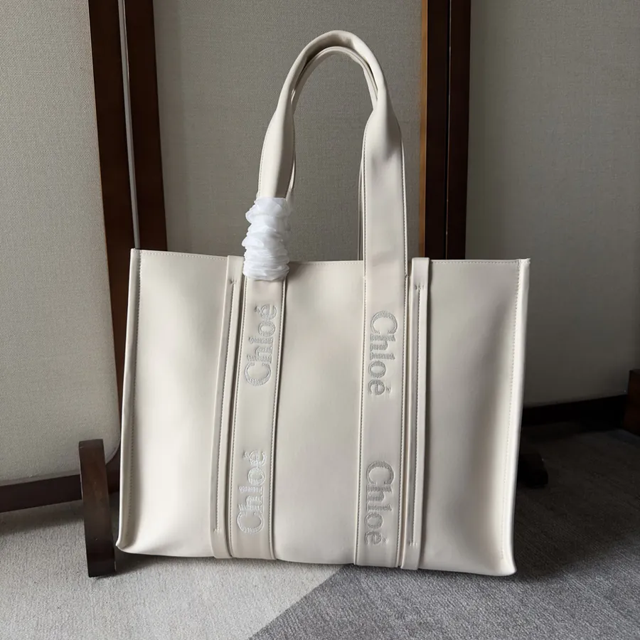 Chloé Woody Large Tote Bag