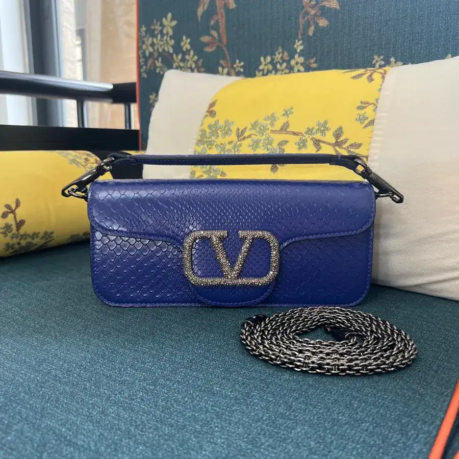 V Garavani 7030L Mini Loc Handbag