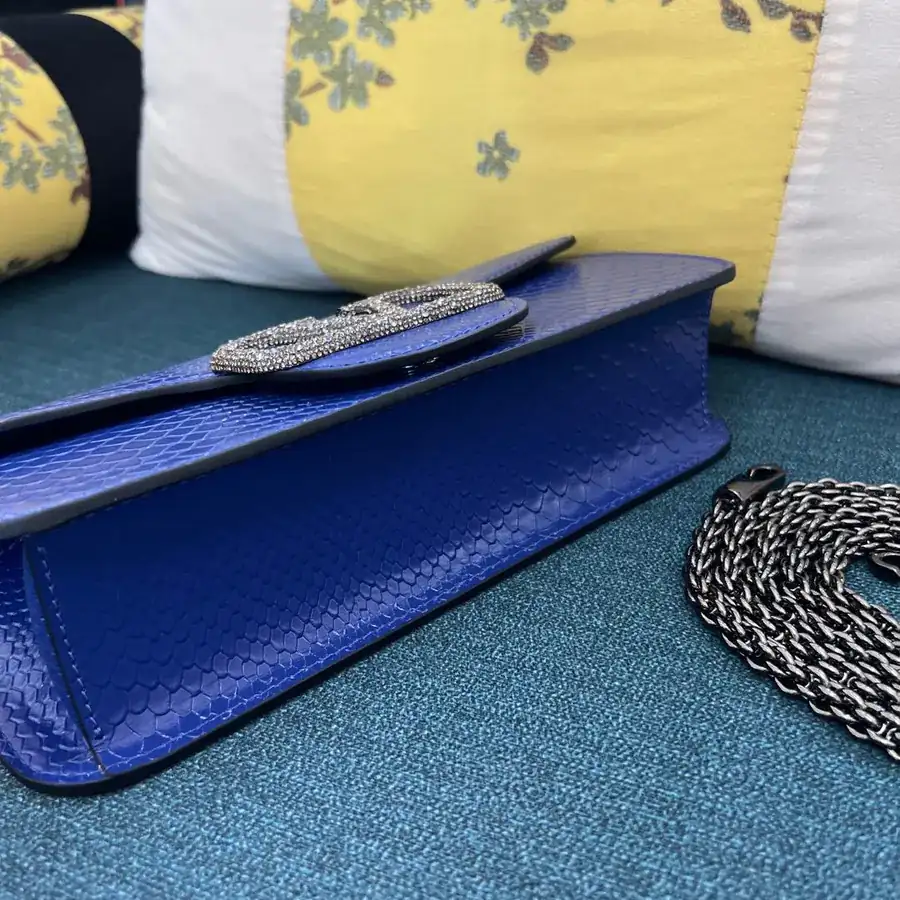V Garavani 7030L Mini Loc Handbag