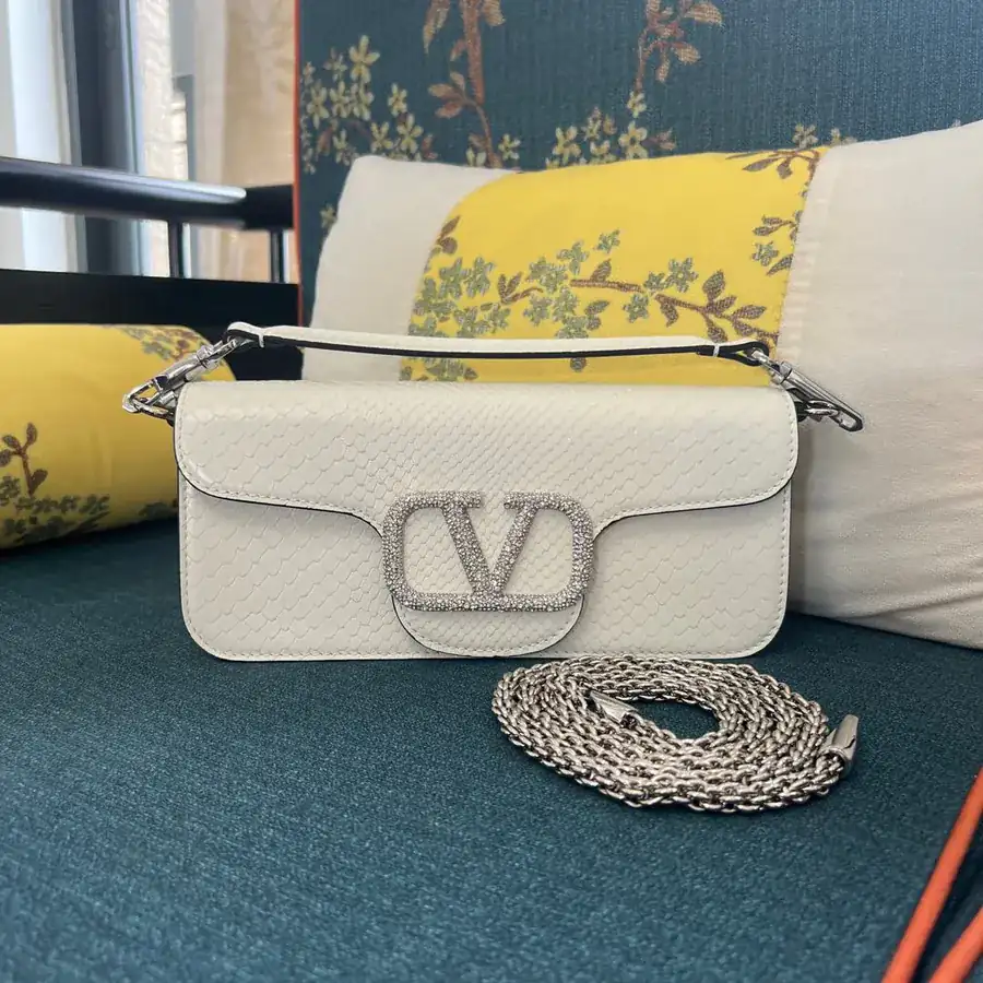 V Garavani 7030L Mini Loc Handbag