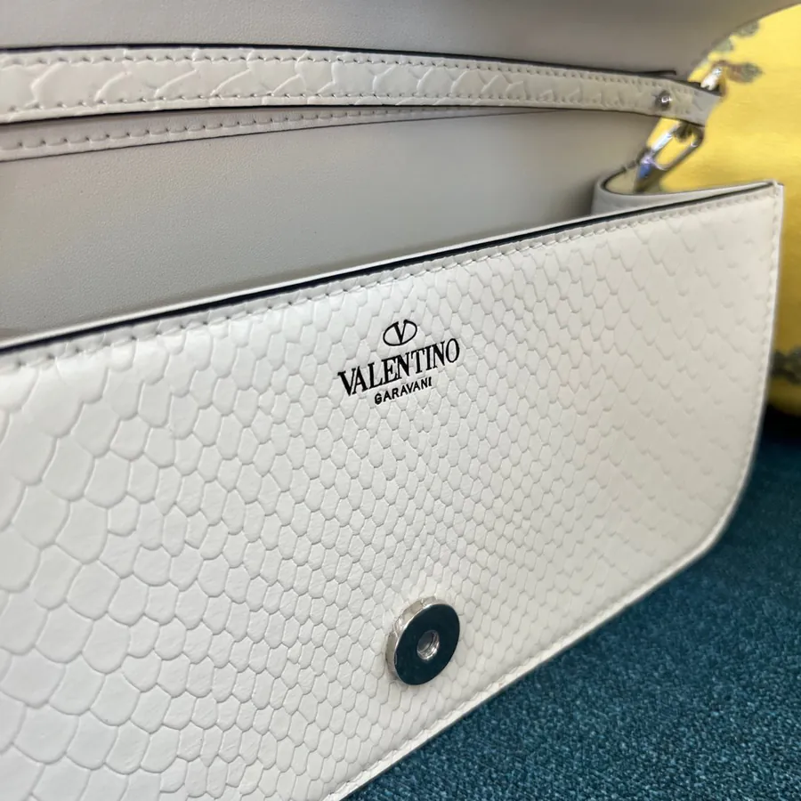 V Garavani 7030L Mini Loc Handbag